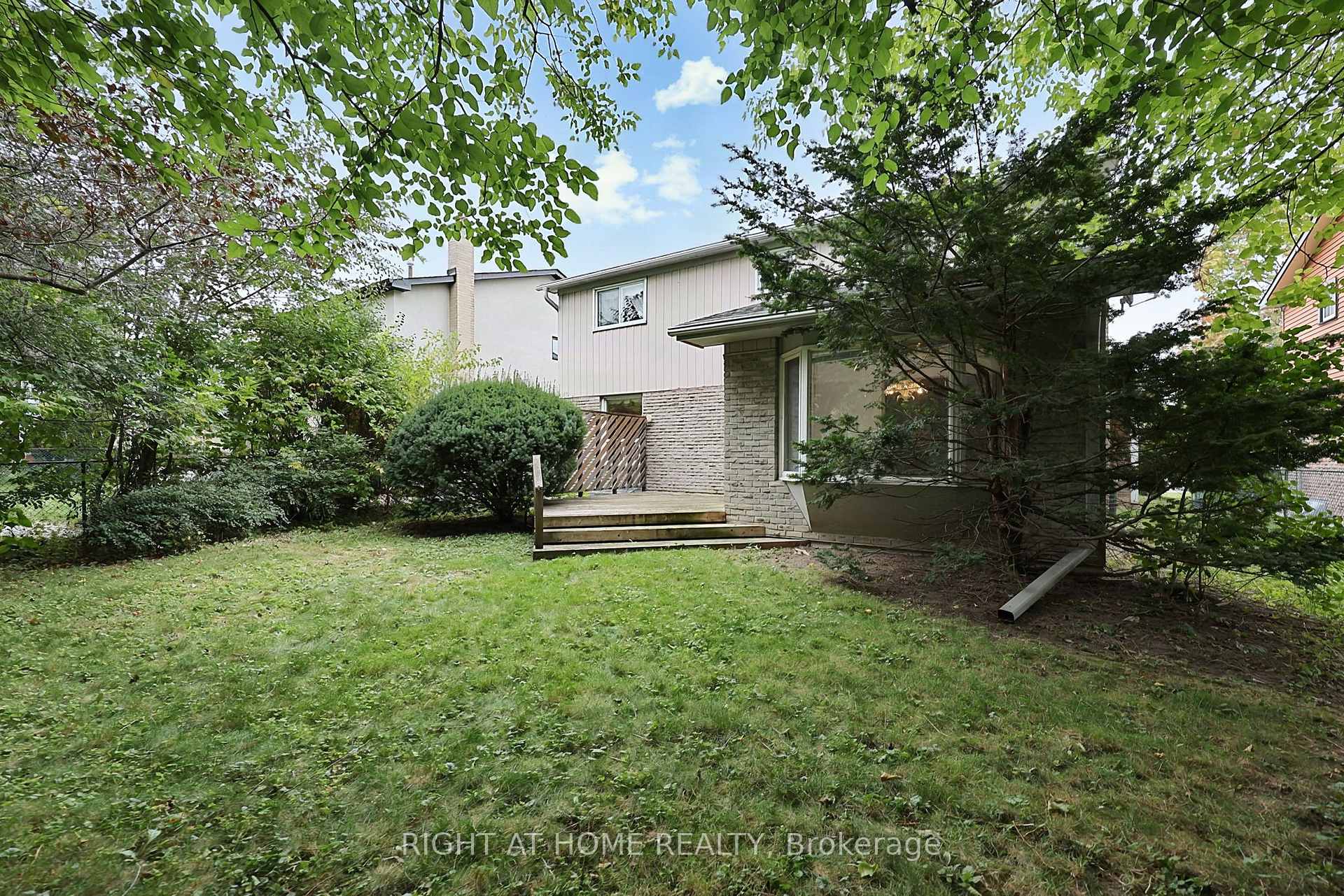 Photo 40 of 50 Mayvern Crescent, Richmond Hill, North Richvale — HOMEH