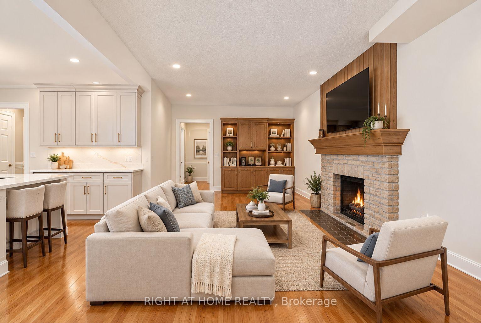 Photo 17 of 50 Mayvern Crescent, Richmond Hill, North Richvale — HOMEH