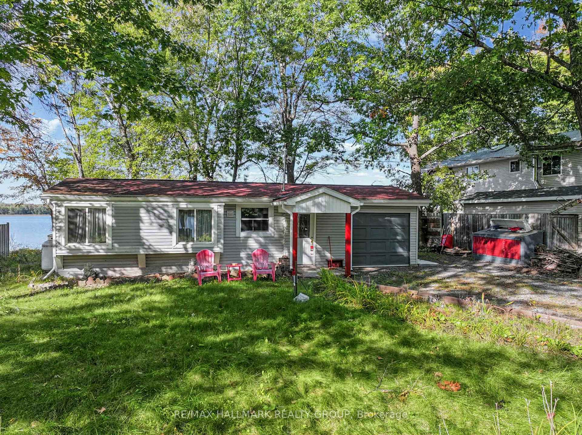 Photo 2 of 4268 Armitage Avenue, Ottawa, Dunrobin Shores — HOMEH