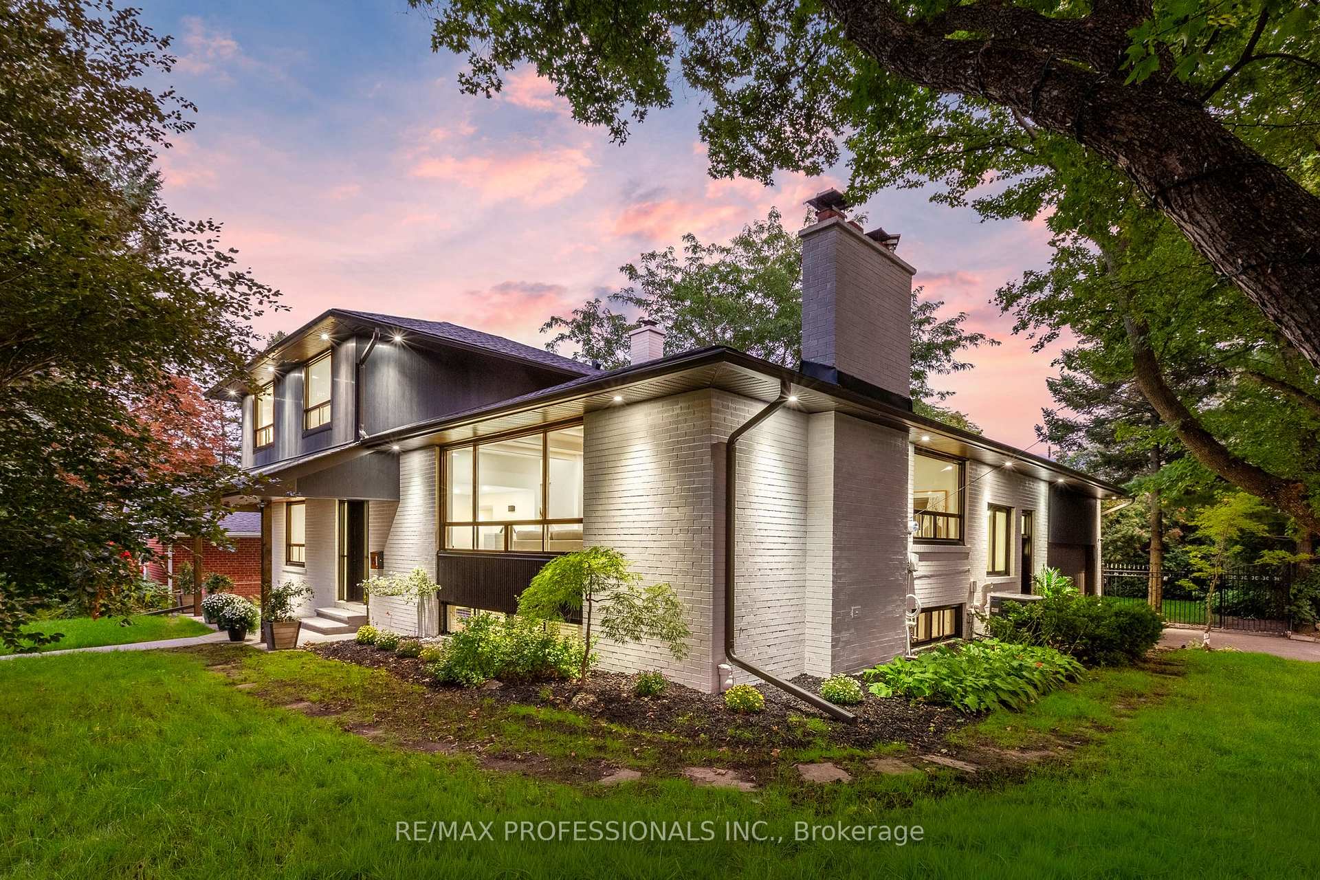 Photo of 15 Bell Royal Court