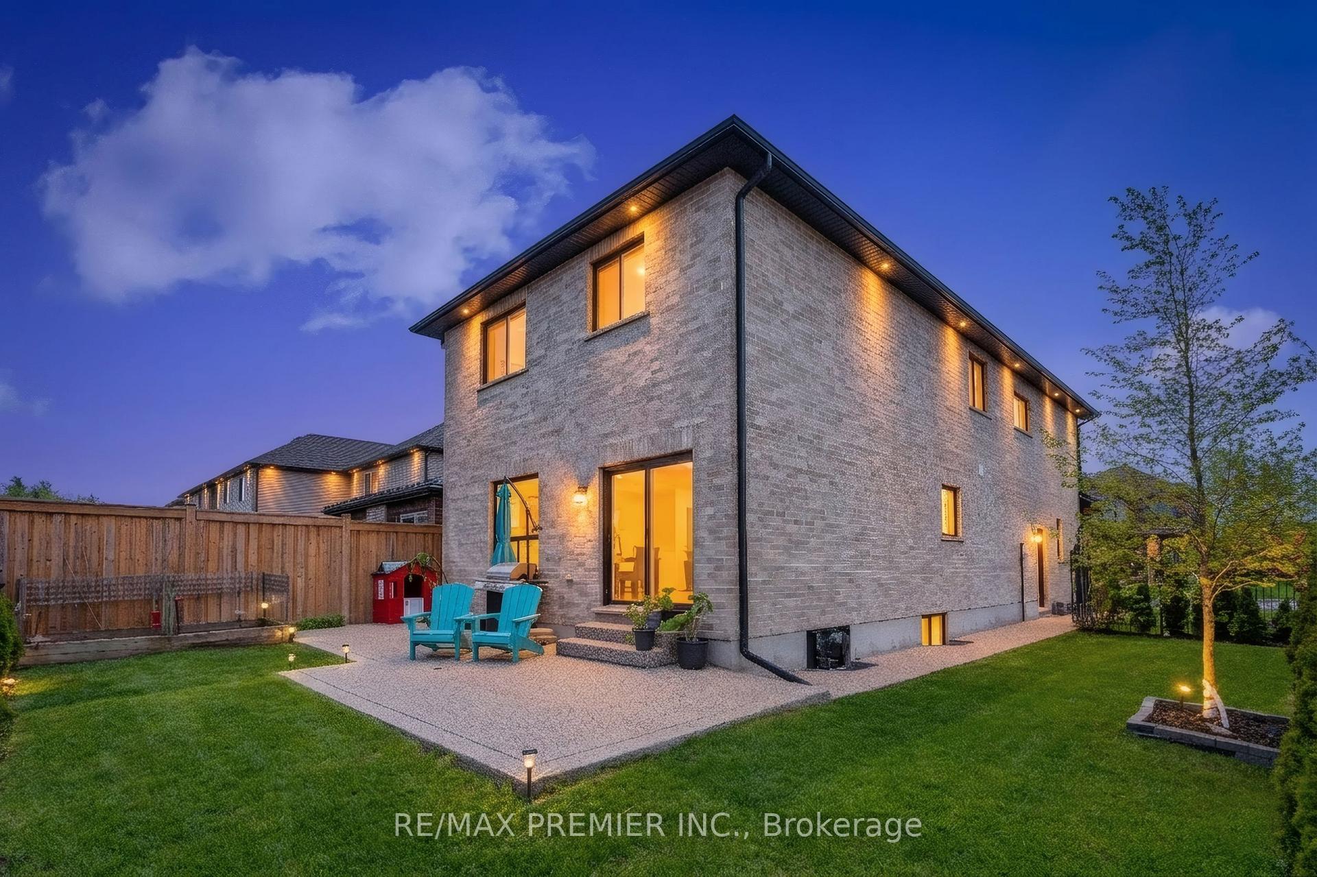 Photo 35 of 181 Dallan Drive, Guelph, Pineridge/Westminster Woods — HOMEH