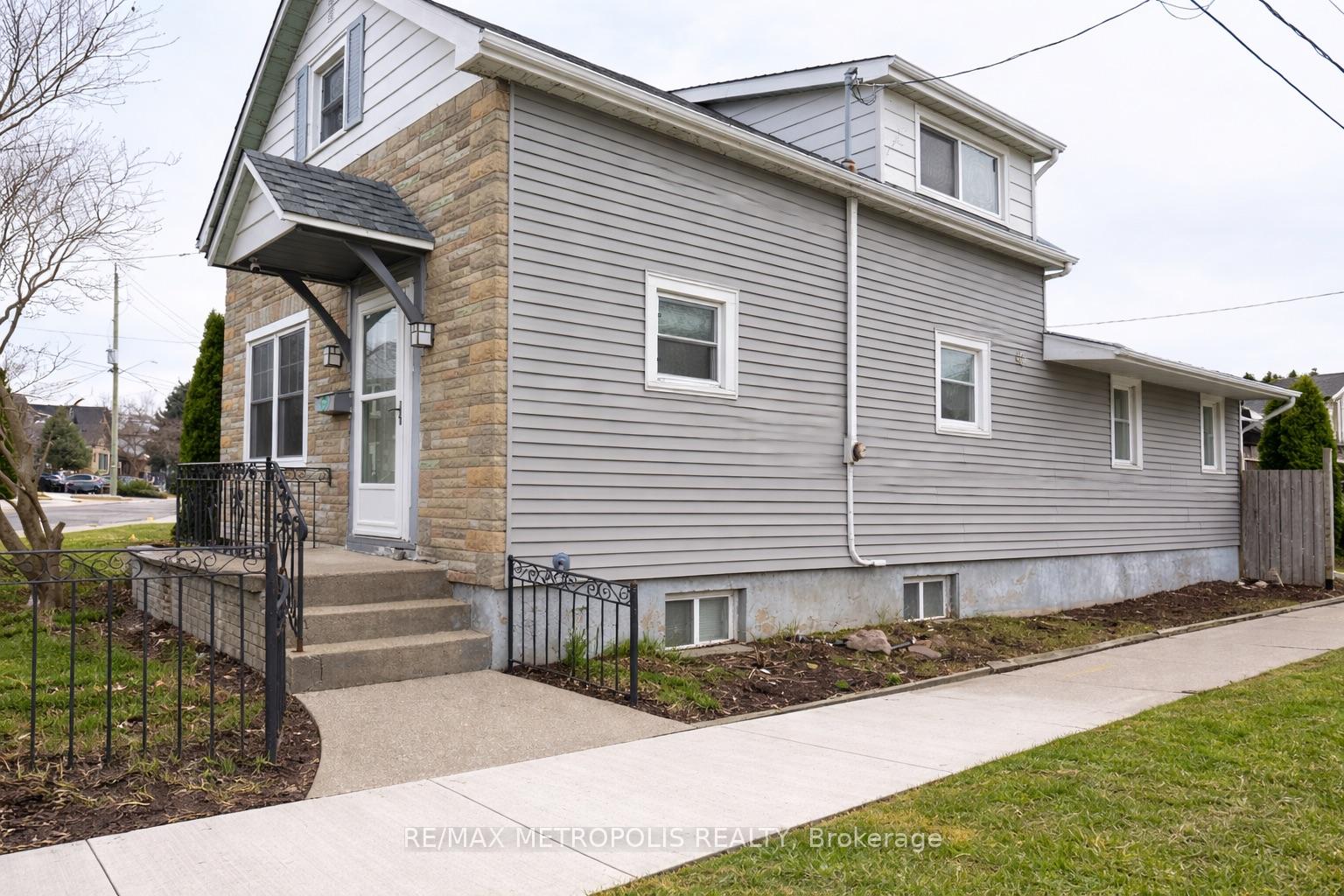 Photo 2 of 159 York Street, St. Catharines, Downtown — HOMEH