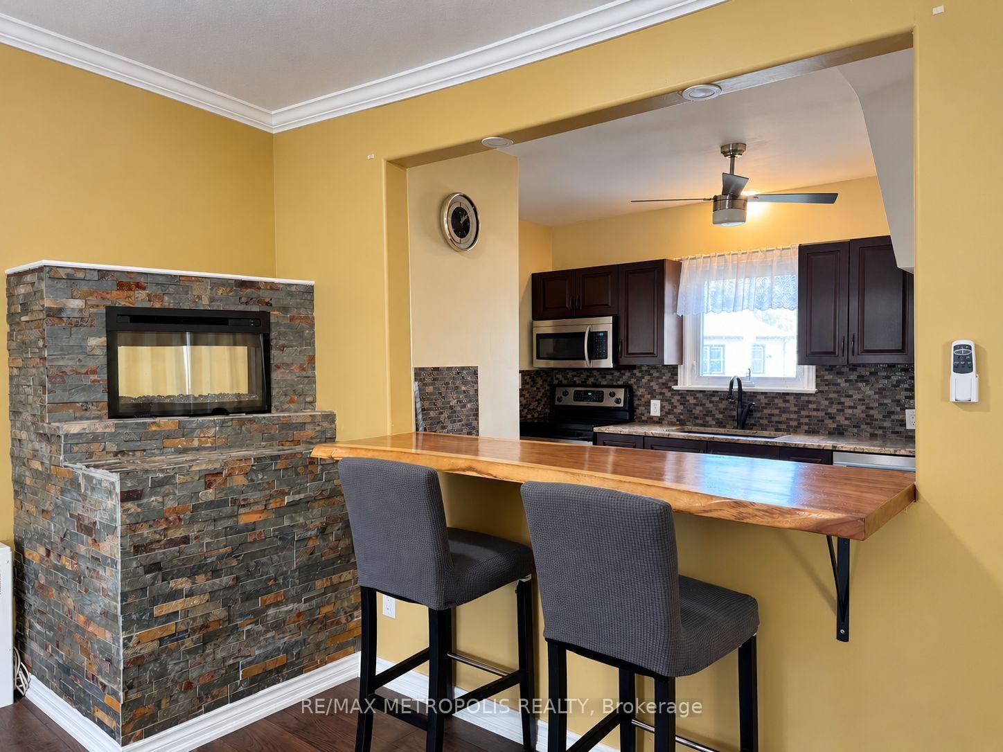 Photo 4 of 159 York Street, St. Catharines, Downtown — HOMEH