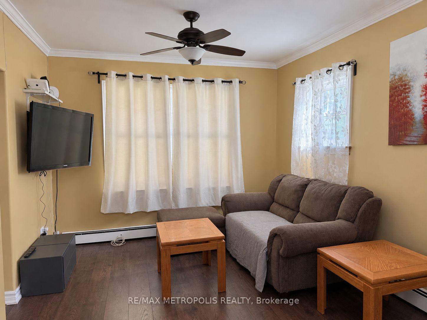 Photo 5 of 159 York Street, St. Catharines, Downtown — HOMEH
