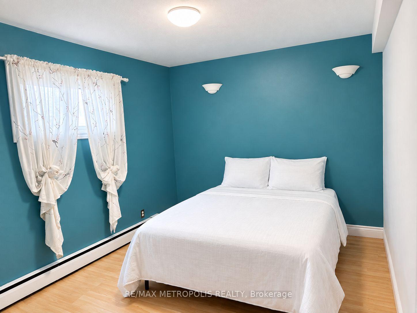 Photo 15 of 159 York Street, St. Catharines, Downtown — HOMEH