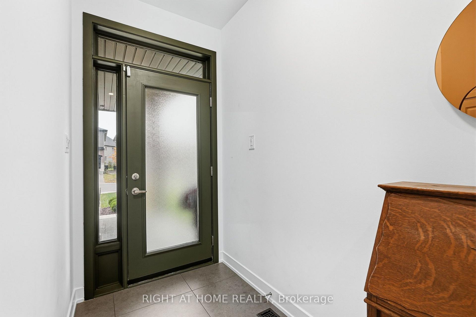 Photo 4 of 310 Chamomile Way, Ottawa, Leitrim — HOMEH