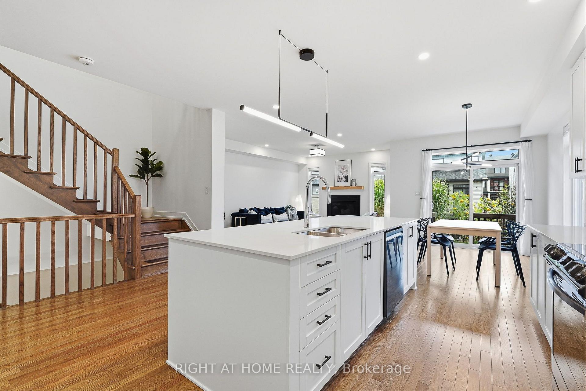 Photo 12 of 310 Chamomile Way, Ottawa, Leitrim — HOMEH