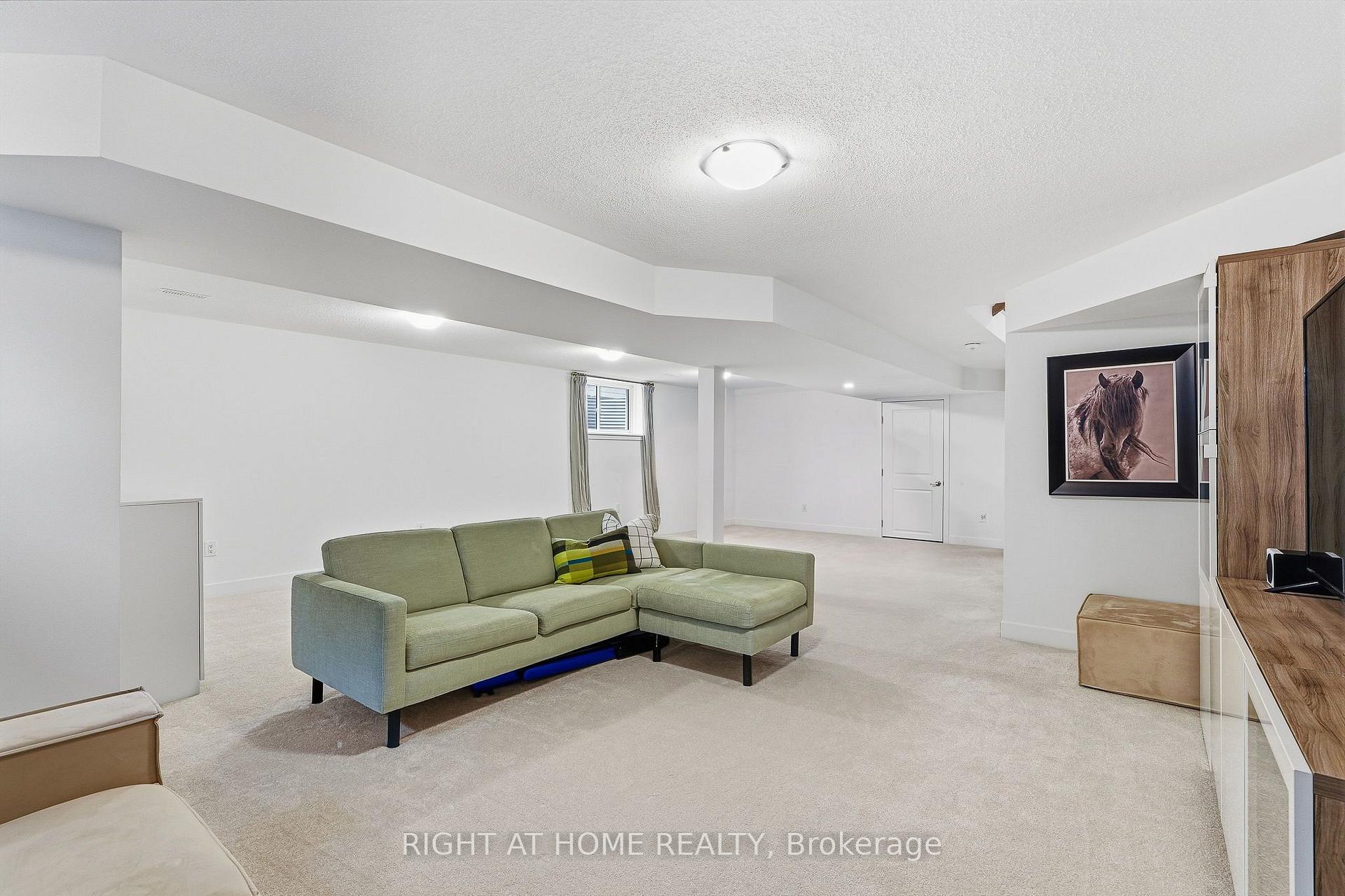 Photo 23 of 310 Chamomile Way, Ottawa, Leitrim — HOMEH