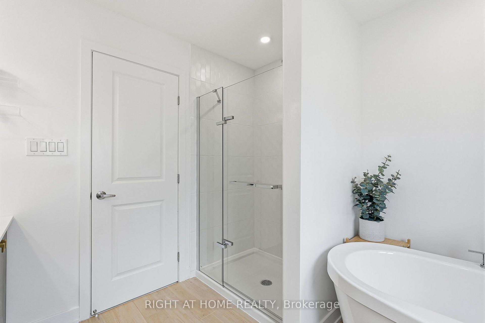 Photo 33 of 310 Chamomile Way, Ottawa, Leitrim — HOMEH