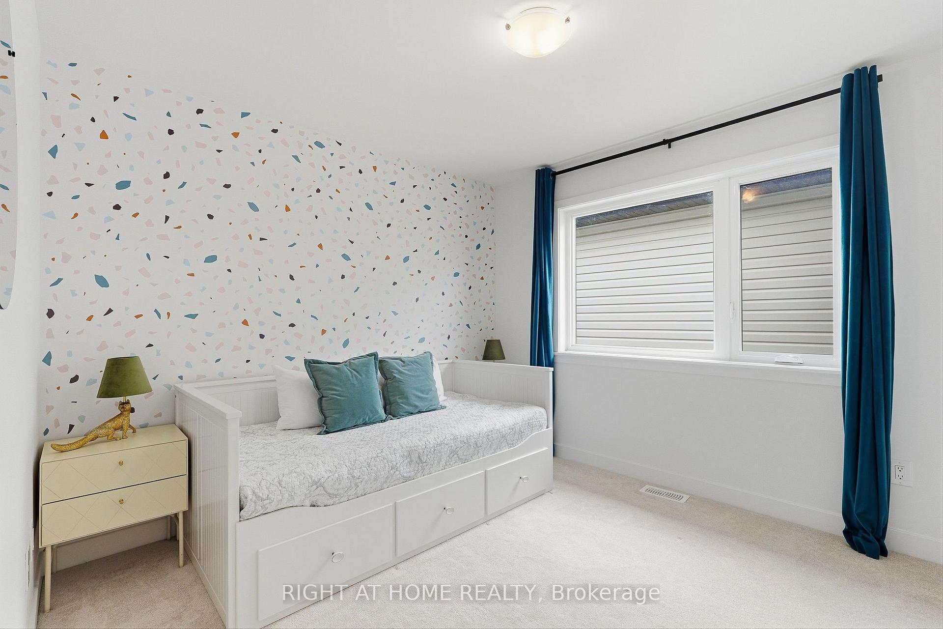 Photo 35 of 310 Chamomile Way, Ottawa, Leitrim — HOMEH