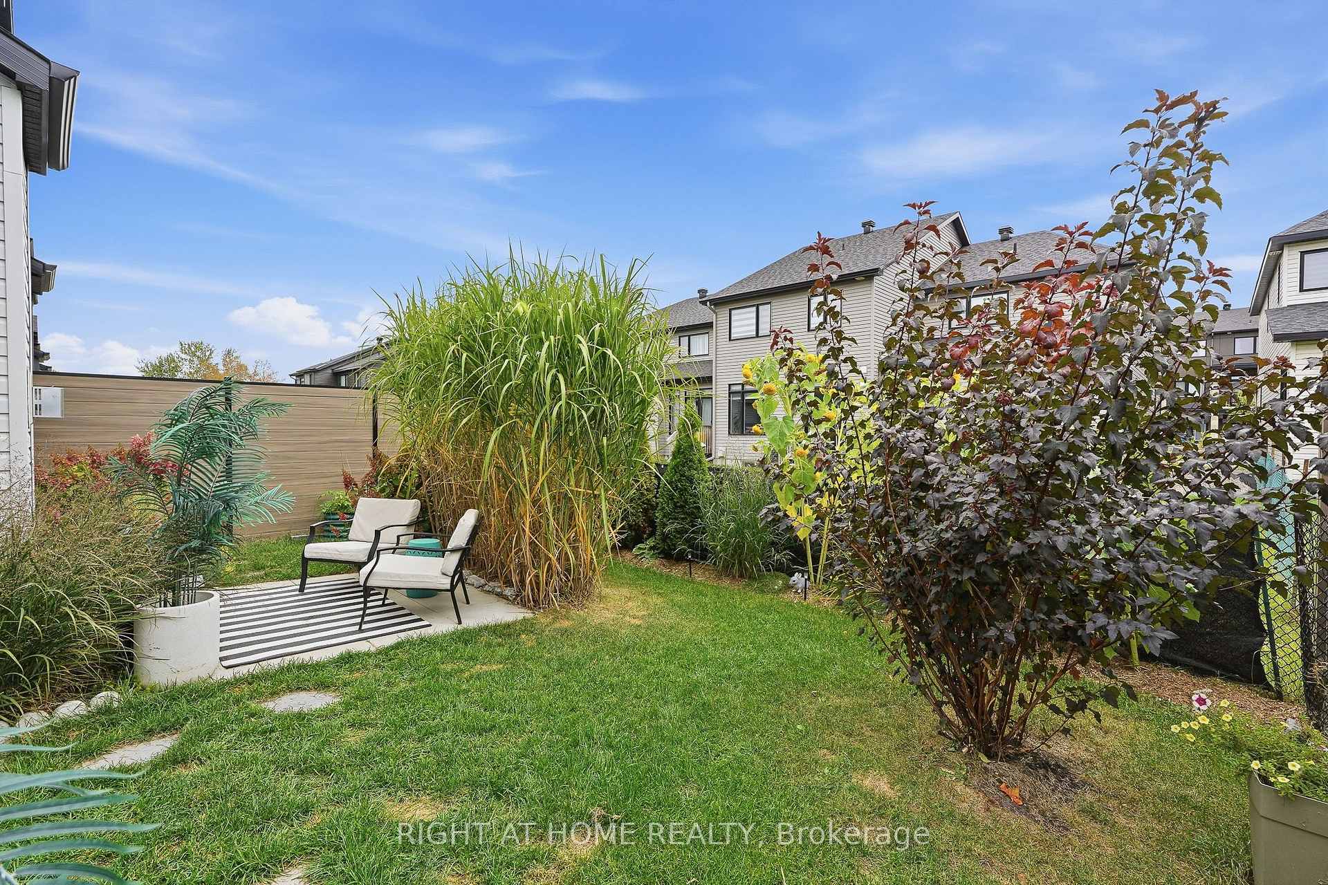 Photo 42 of 310 Chamomile Way, Ottawa, Leitrim — HOMEH