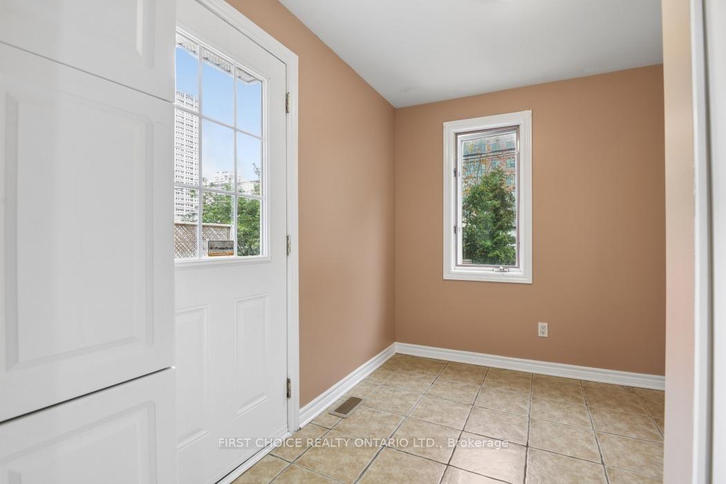 Photo 15 of 41 Huron Avenue N, Ottawa, Ottawa West — HOMEH