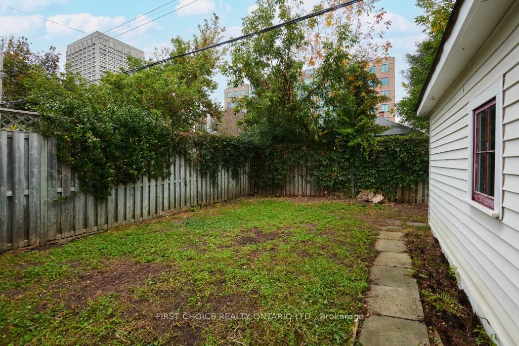 Photo 32 of 41 Huron Avenue N, Ottawa, Ottawa West — HOMEH