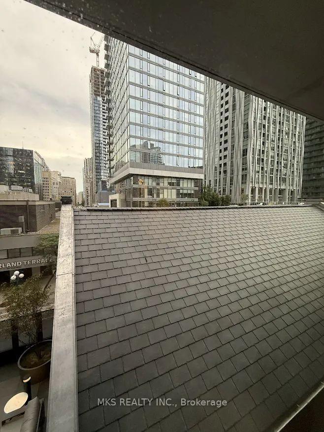 Photo 12 of Unit 302, 771 Yonge Street, Toronto, The Annex — HOMEH