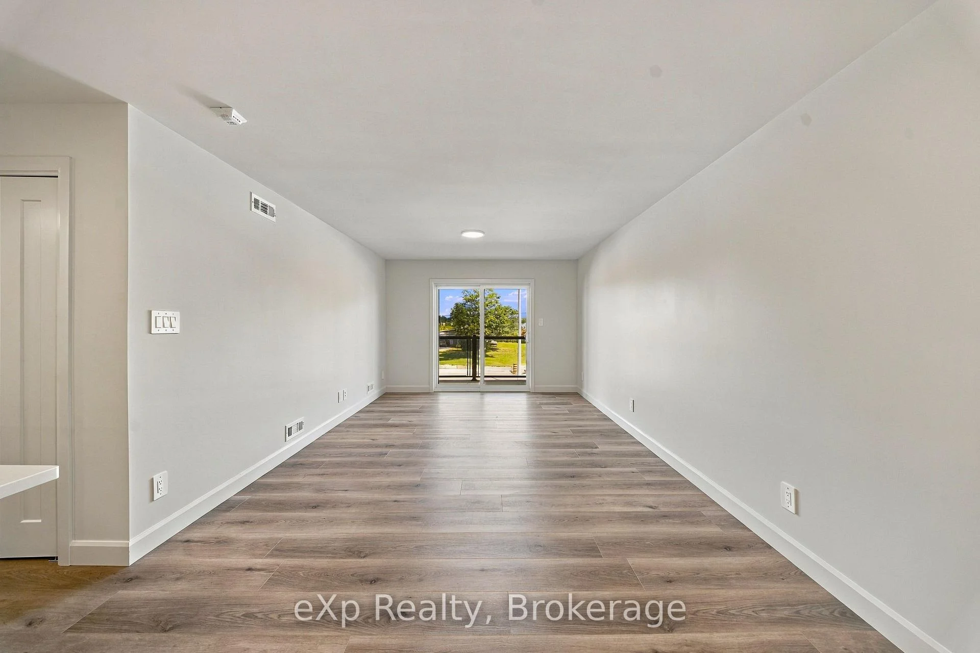 Photo 6 of Unit 204, 10 Hillside Meadow Drive, Quinte West, Murray Ward — HOMEH
