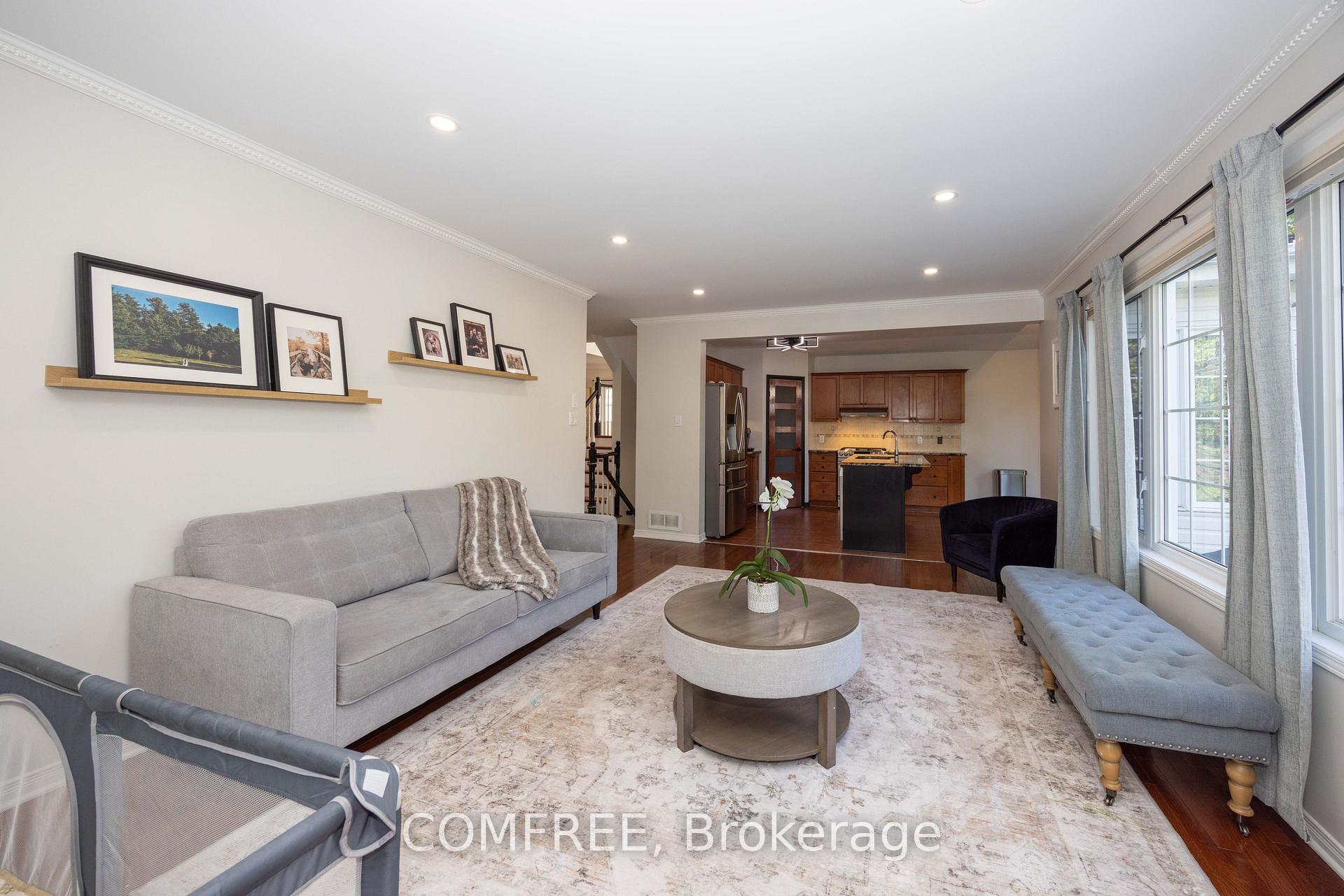 Photo 10 of 306 Wild Iris Avenue, Ottawa, Elmvale Acres/Urbandale — HOMEH