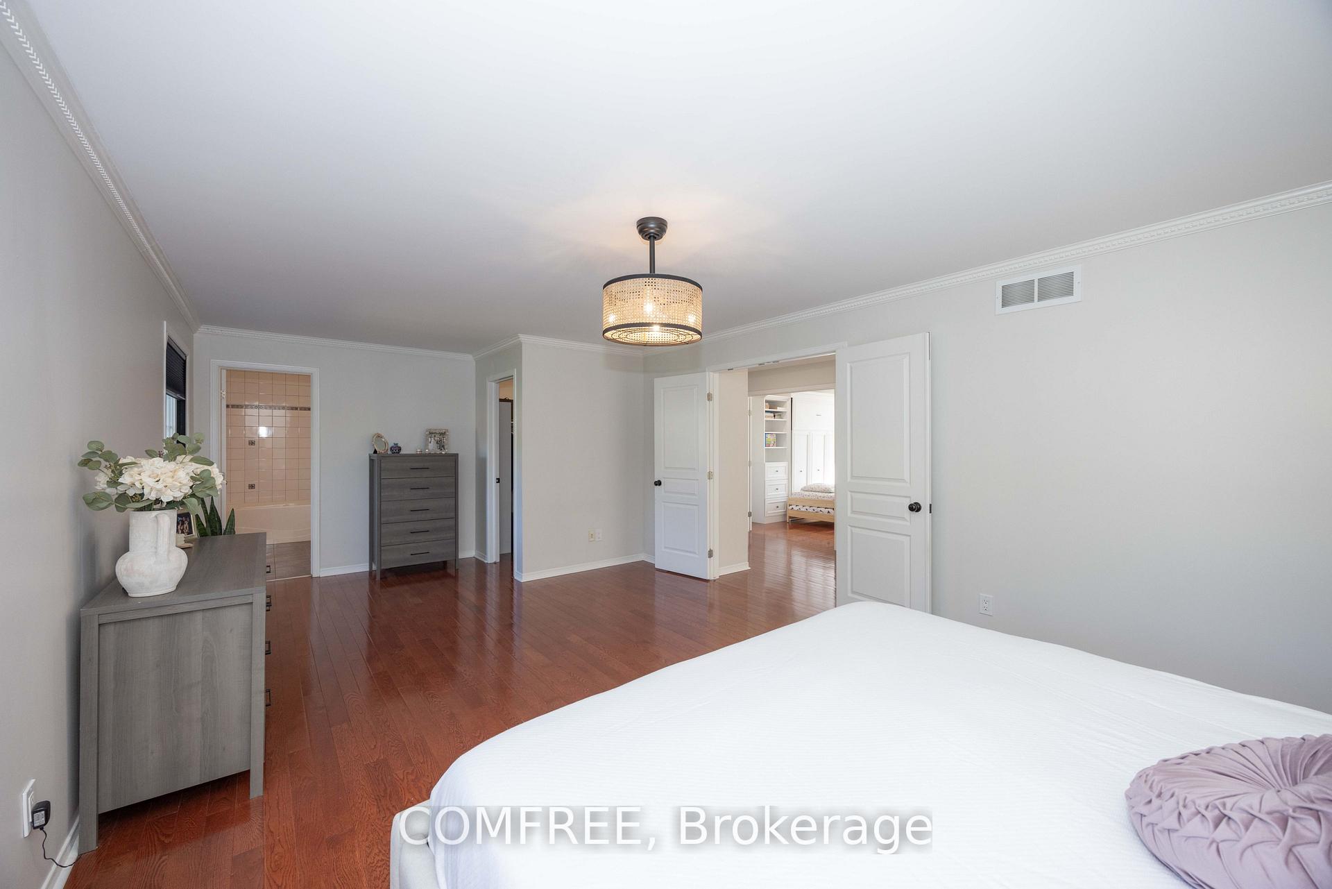Photo 20 of 306 Wild Iris Avenue, Ottawa, Elmvale Acres/Urbandale — HOMEH