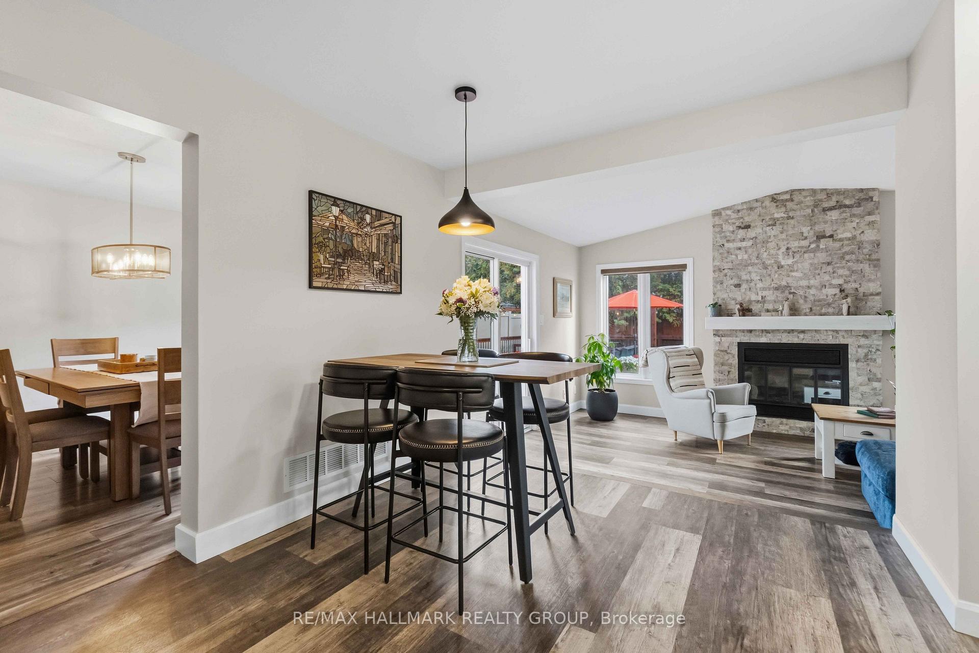 Photo 11 of 1920 Leclair Crescent, Ottawa, Queenswood Heights South — HOMEH