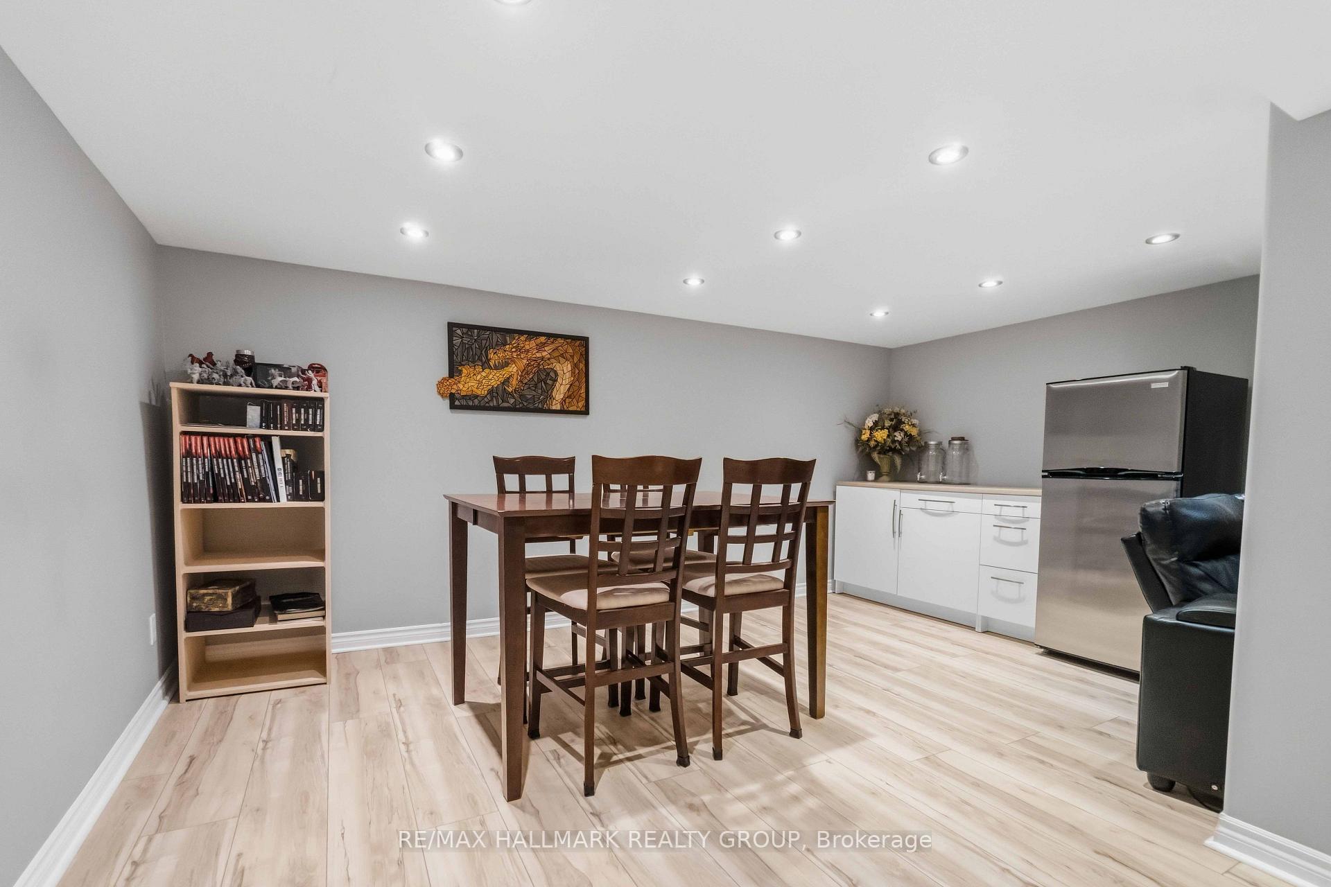 Photo 37 of 1920 Leclair Crescent, Ottawa, Queenswood Heights South — HOMEH