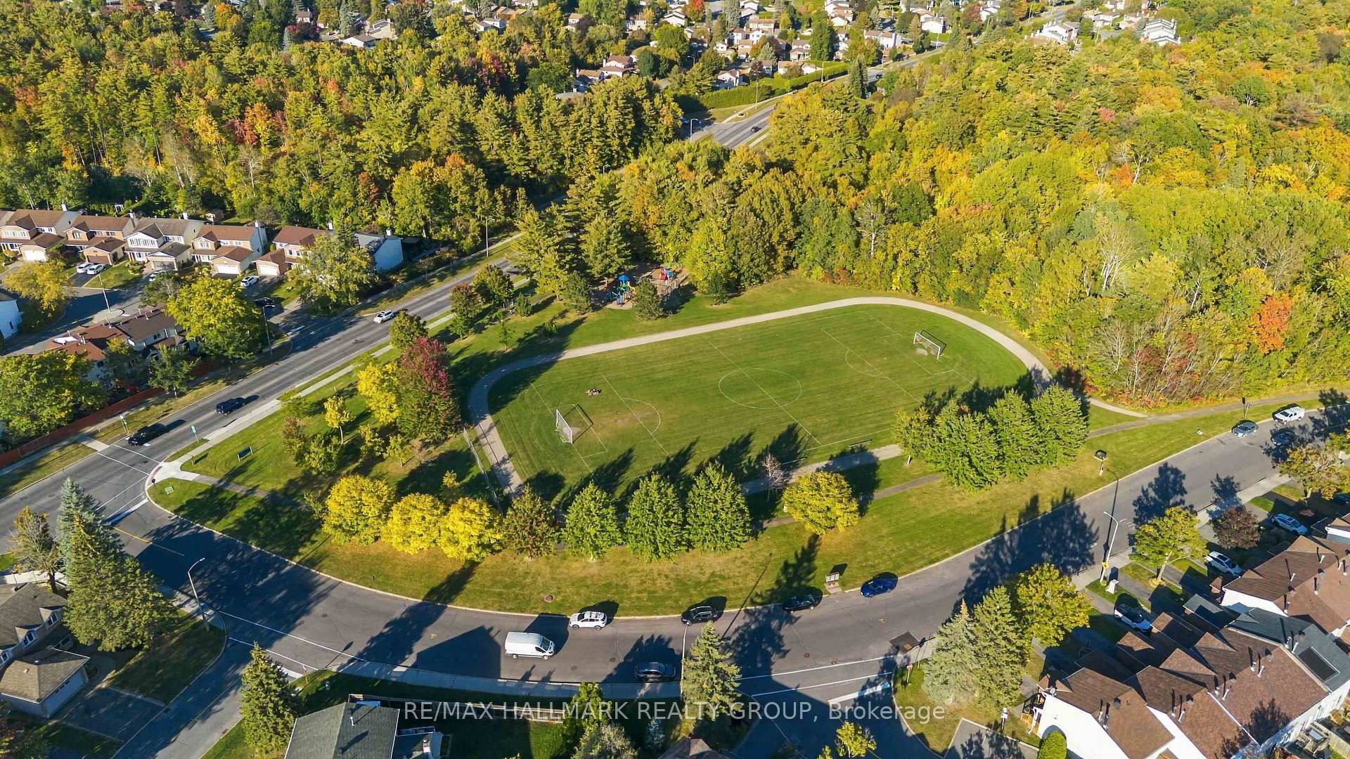 Photo 45 of 1920 Leclair Crescent, Ottawa, Queenswood Heights South — HOMEH