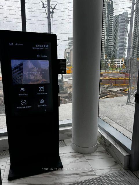 Photo 6 of Unit 1803, 448 Burnhamthorpe Road, Mississauga, City Centre — HOMEH