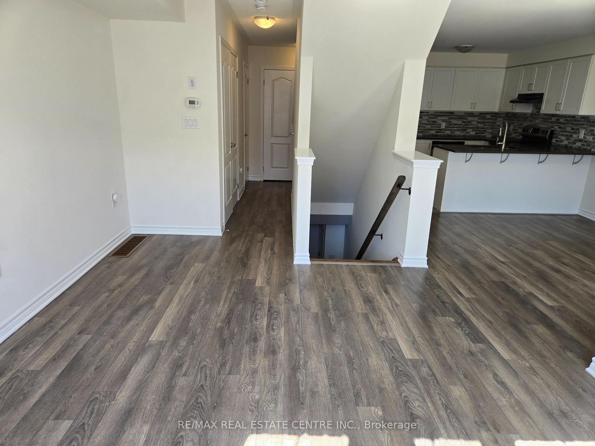 Photo 10 of 1084 Silk Street, Pickering, Rural Pickering — HOMEH