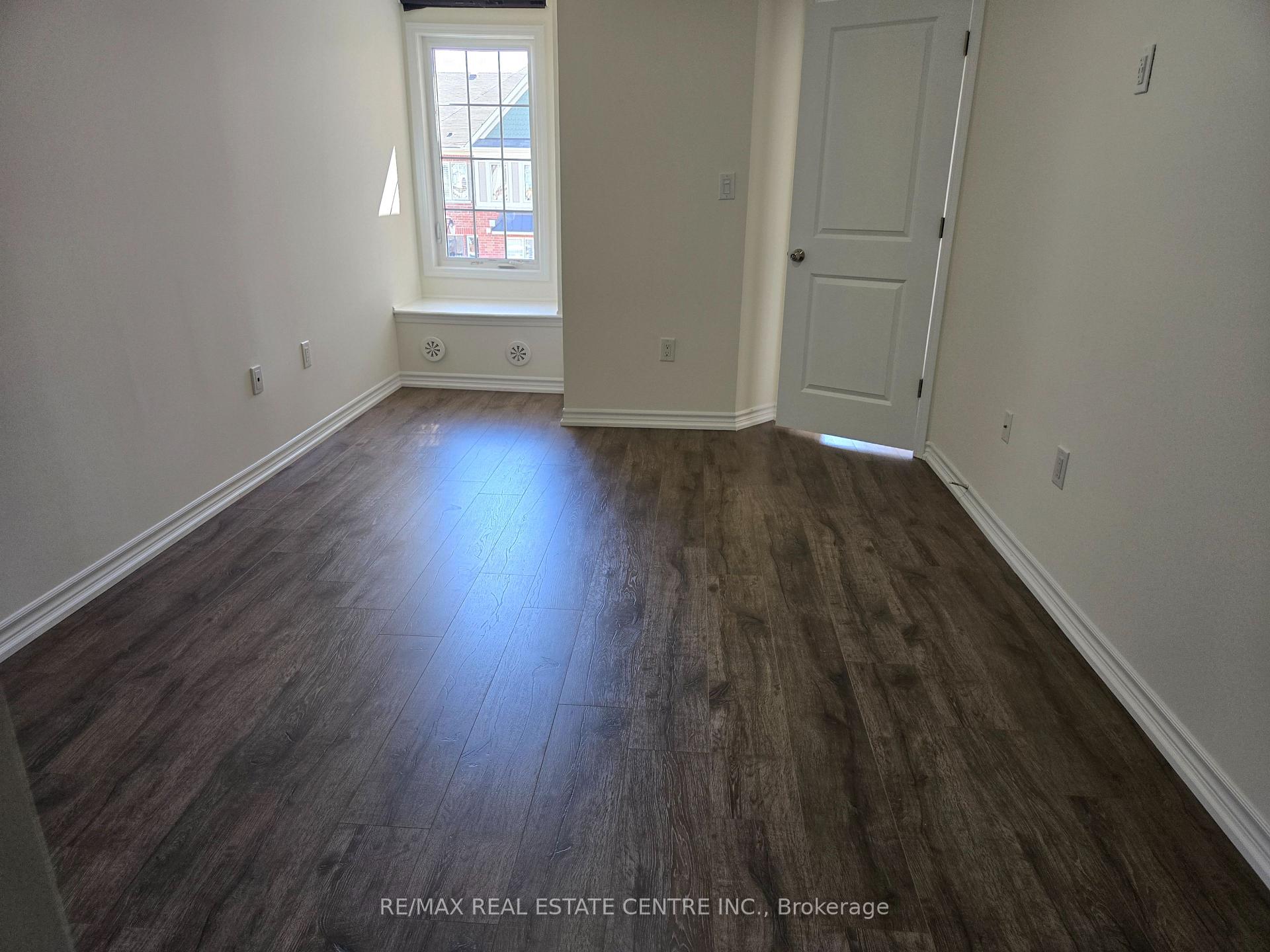 Photo 25 of 1084 Silk Street, Pickering, Rural Pickering — HOMEH