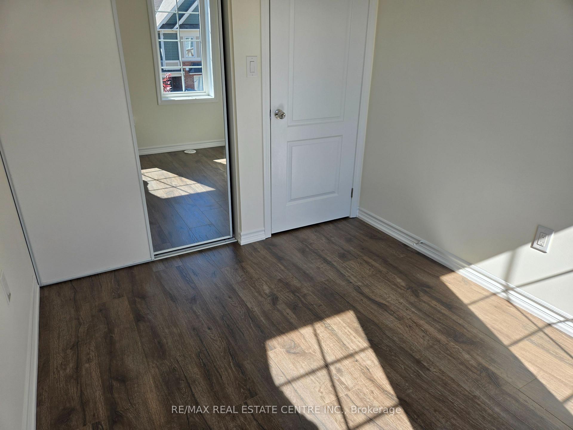 Photo 29 of 1084 Silk Street, Pickering, Rural Pickering — HOMEH