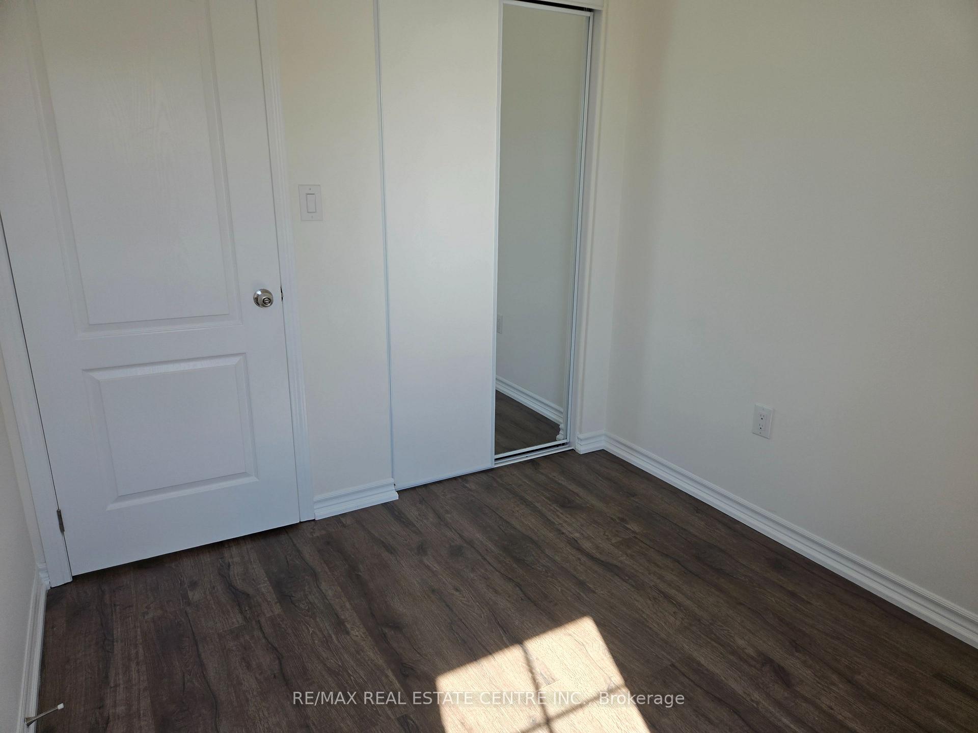Photo 31 of 1084 Silk Street, Pickering, Rural Pickering — HOMEH