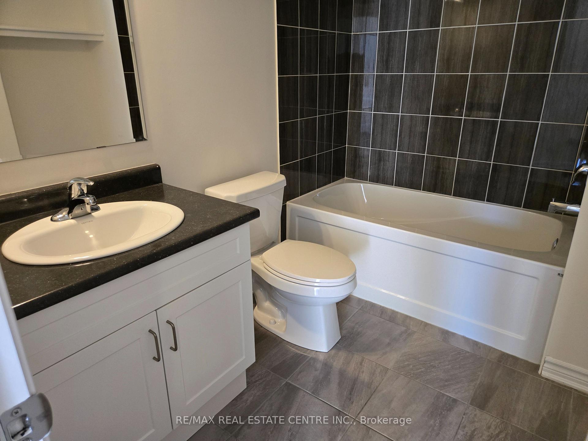 Photo 32 of 1084 Silk Street, Pickering, Rural Pickering — HOMEH
