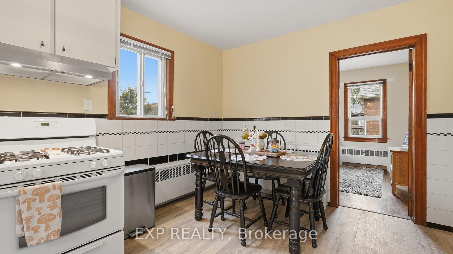 Photo 10 of 63 Lyons Avenue, Welland, Lincoln/Crowland — HOMEH