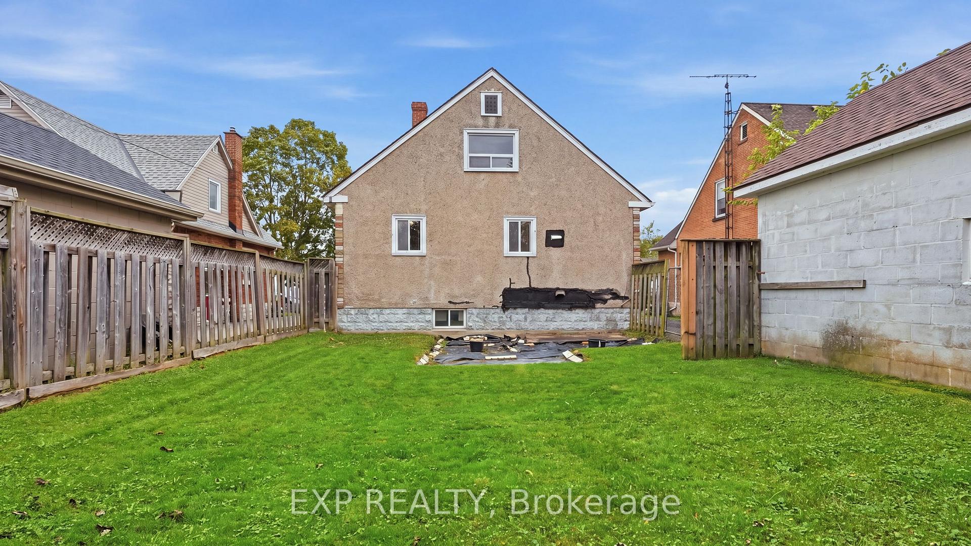 Photo 27 of 63 Lyons Avenue, Welland, Lincoln/Crowland — HOMEH