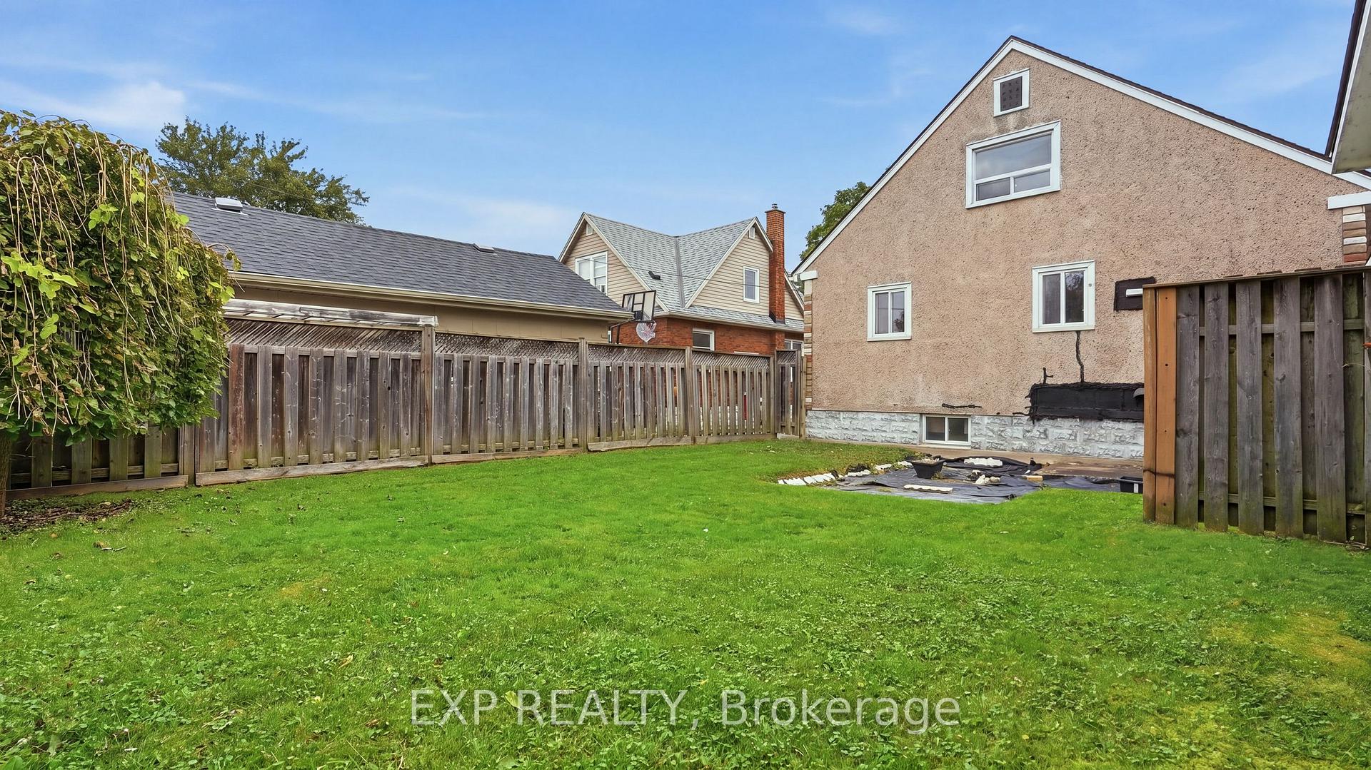 Photo 29 of 63 Lyons Avenue, Welland, Lincoln/Crowland — HOMEH