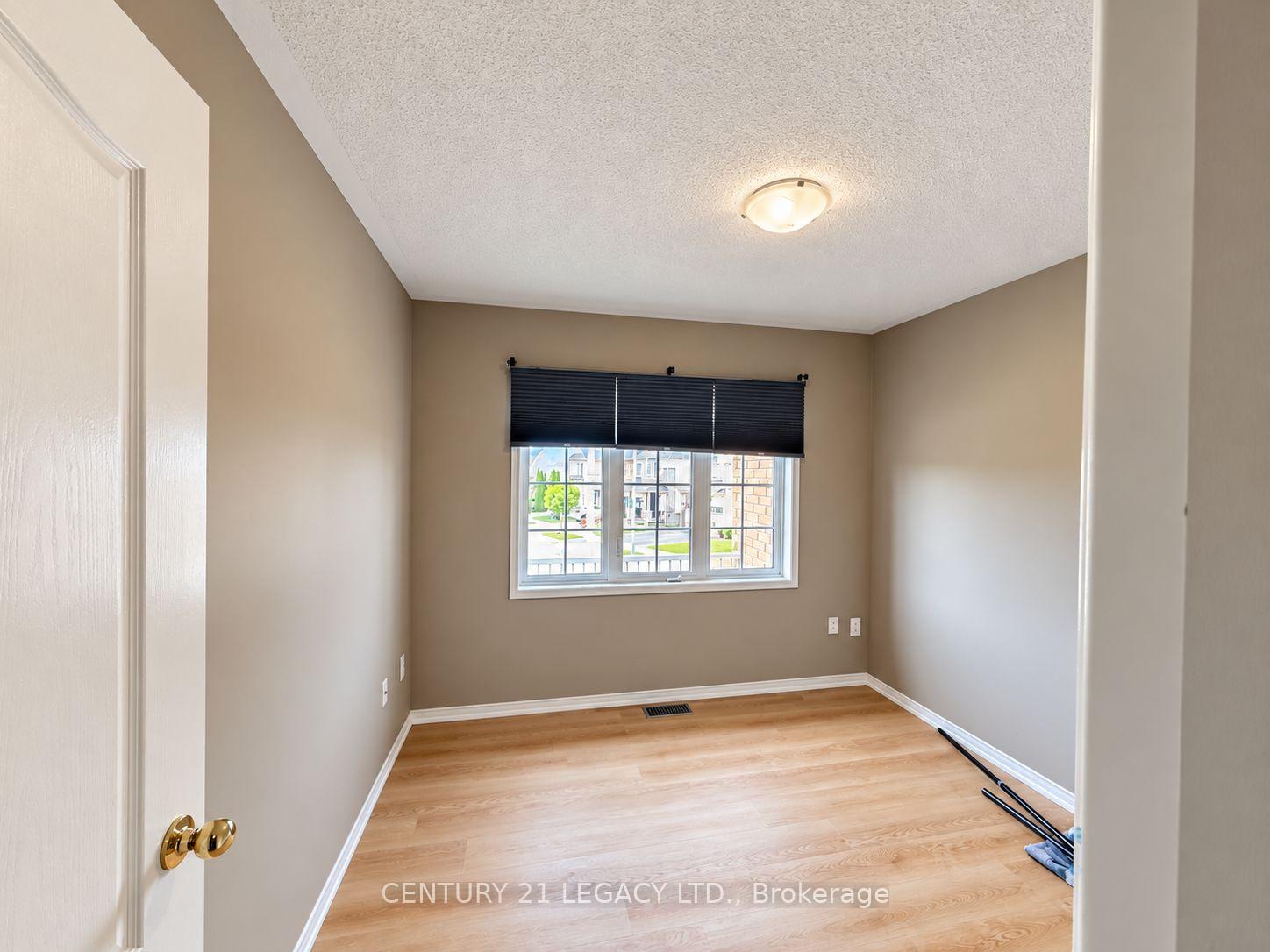 Photo 25 of 3317 Mikalda Road, Burlington, Alton — HOMEH