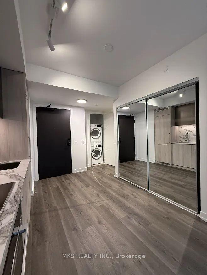 Photo 10 of Unit 507, 771 Yonge Street, Toronto, The Annex — HOMEH