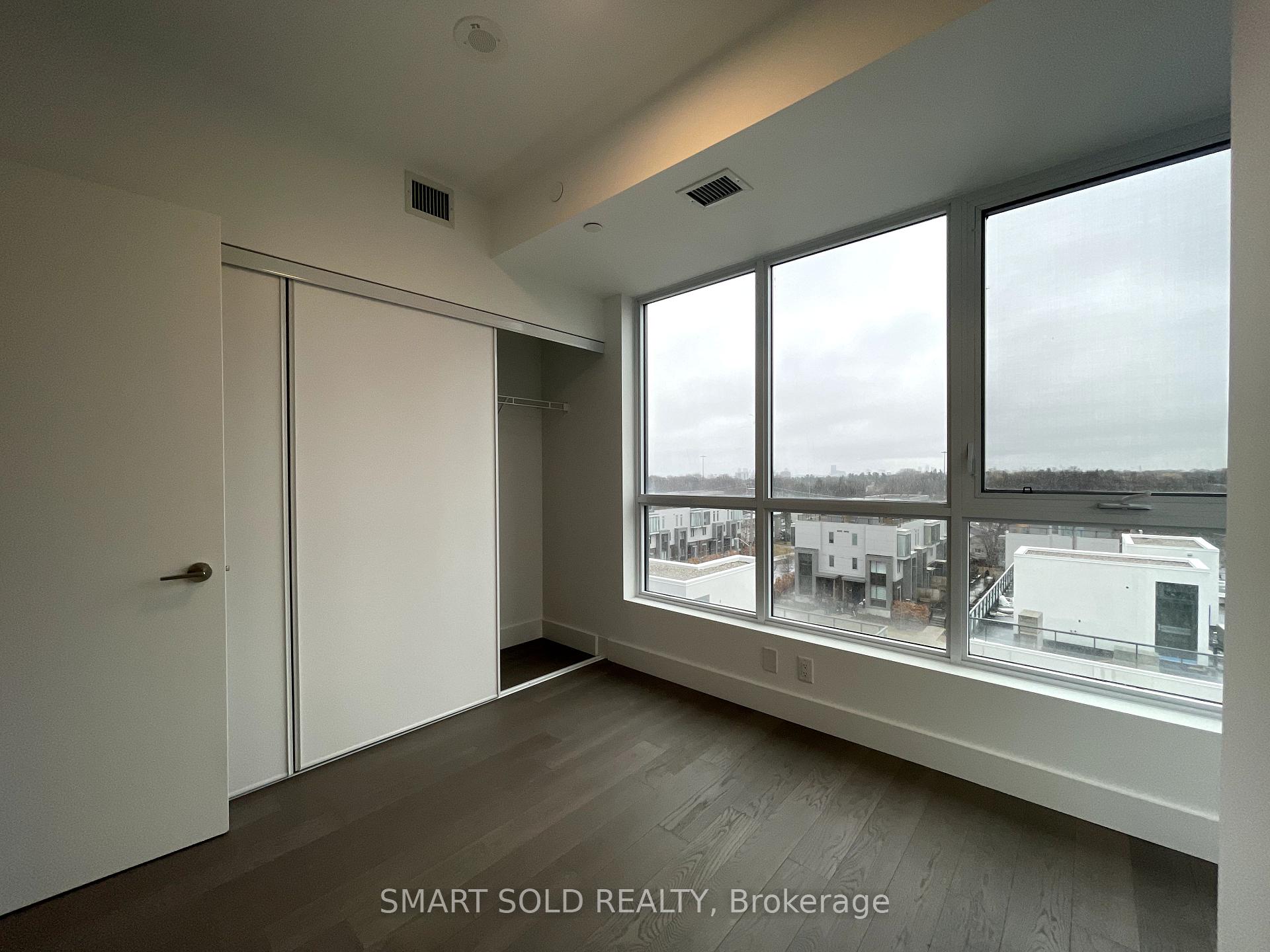 Photo 10 of Unit 610, 6 Greenbriar Road E, North York, Bayview Village — HOMEH