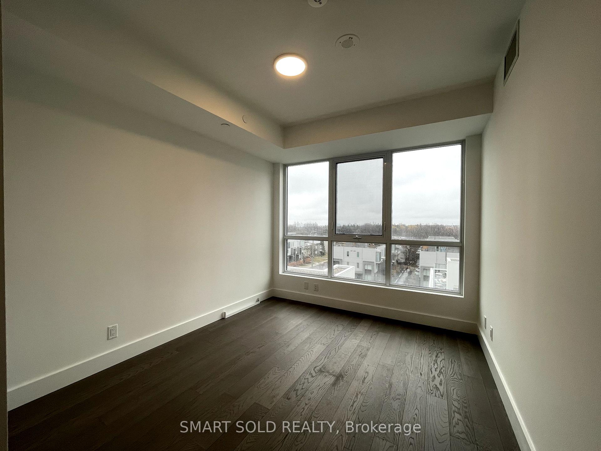 Photo 16 of Unit 610, 6 Greenbriar Road E, North York, Bayview Village — HOMEH