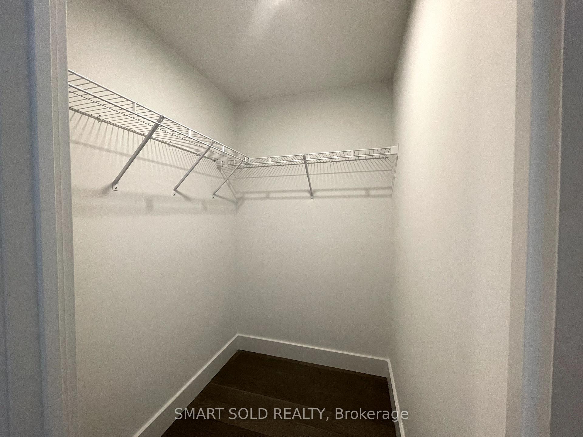Photo 17 of Unit 610, 6 Greenbriar Road E, North York, Bayview Village — HOMEH