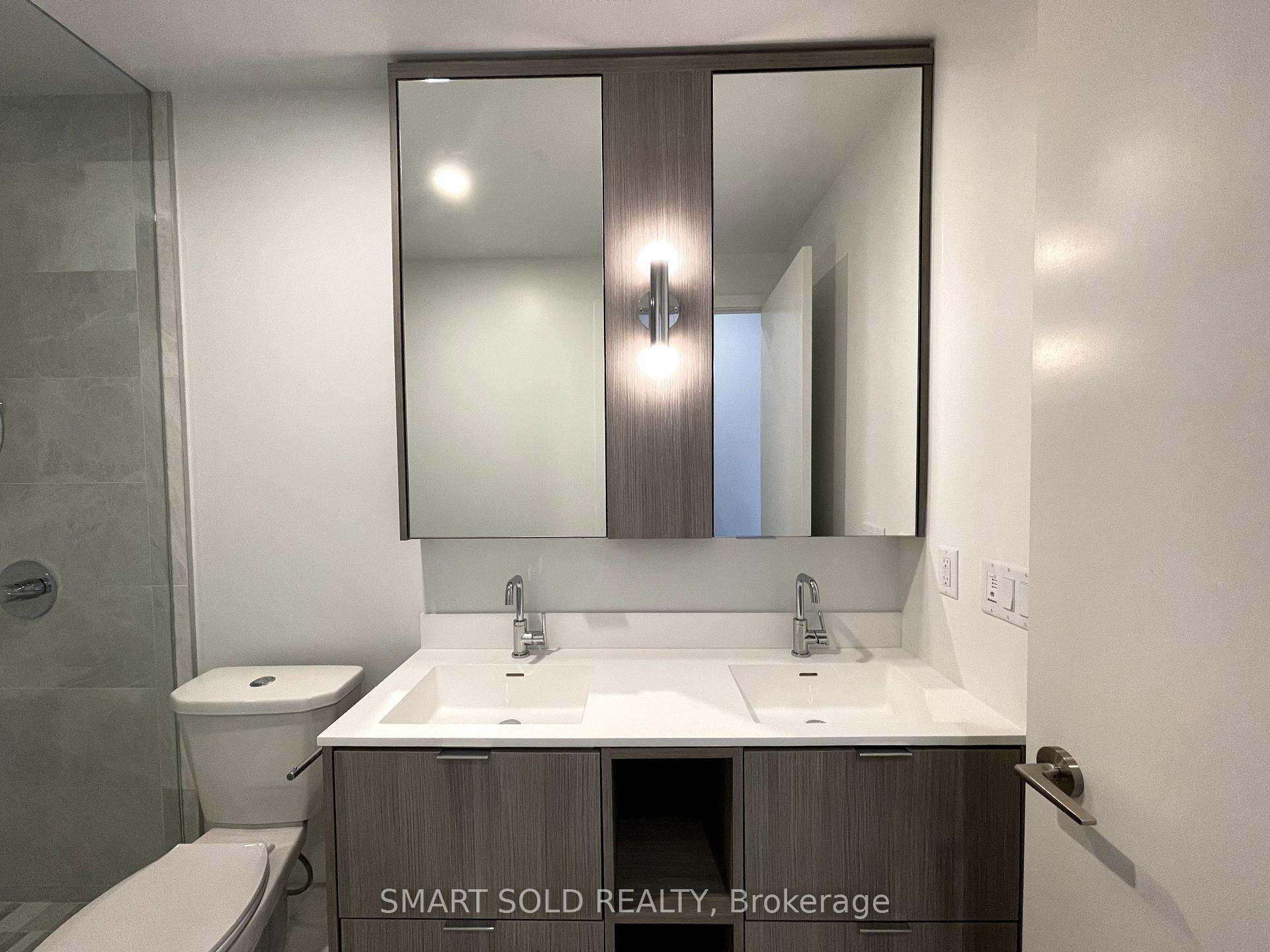 Photo 18 of Unit 610, 6 Greenbriar Road E, North York, Bayview Village — HOMEH