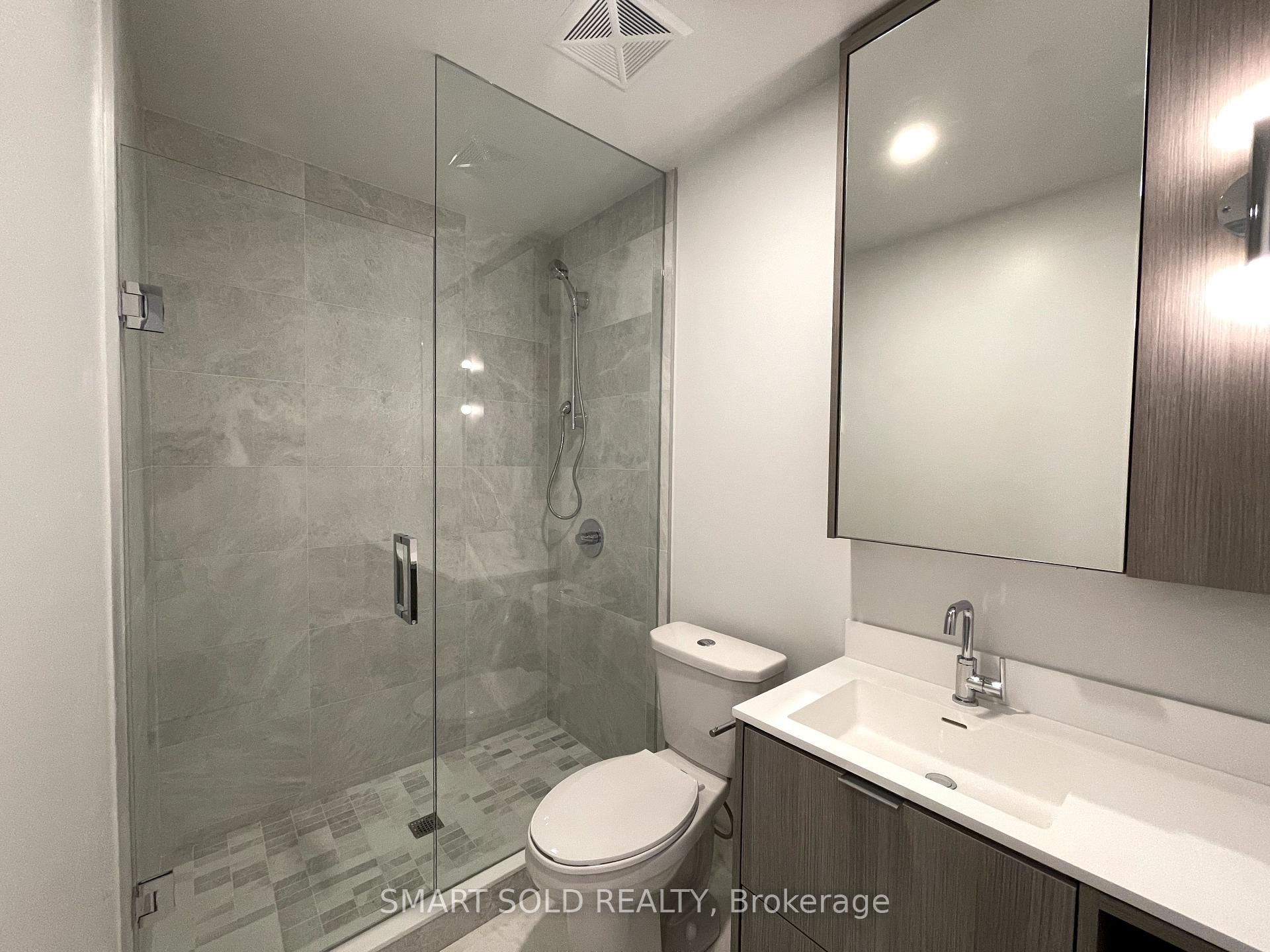 Photo 19 of Unit 610, 6 Greenbriar Road E, North York, Bayview Village — HOMEH