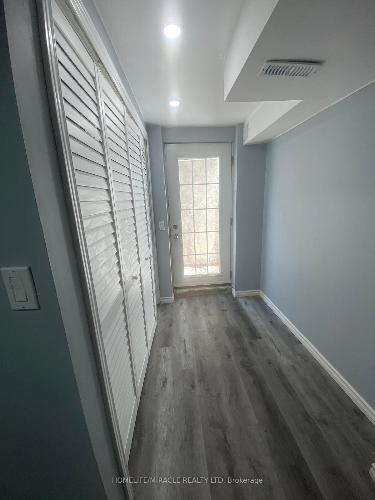 Photo 7 of Unit Basement, 18 Killarney Court, Brampton, Heart Lake East — HOMEH