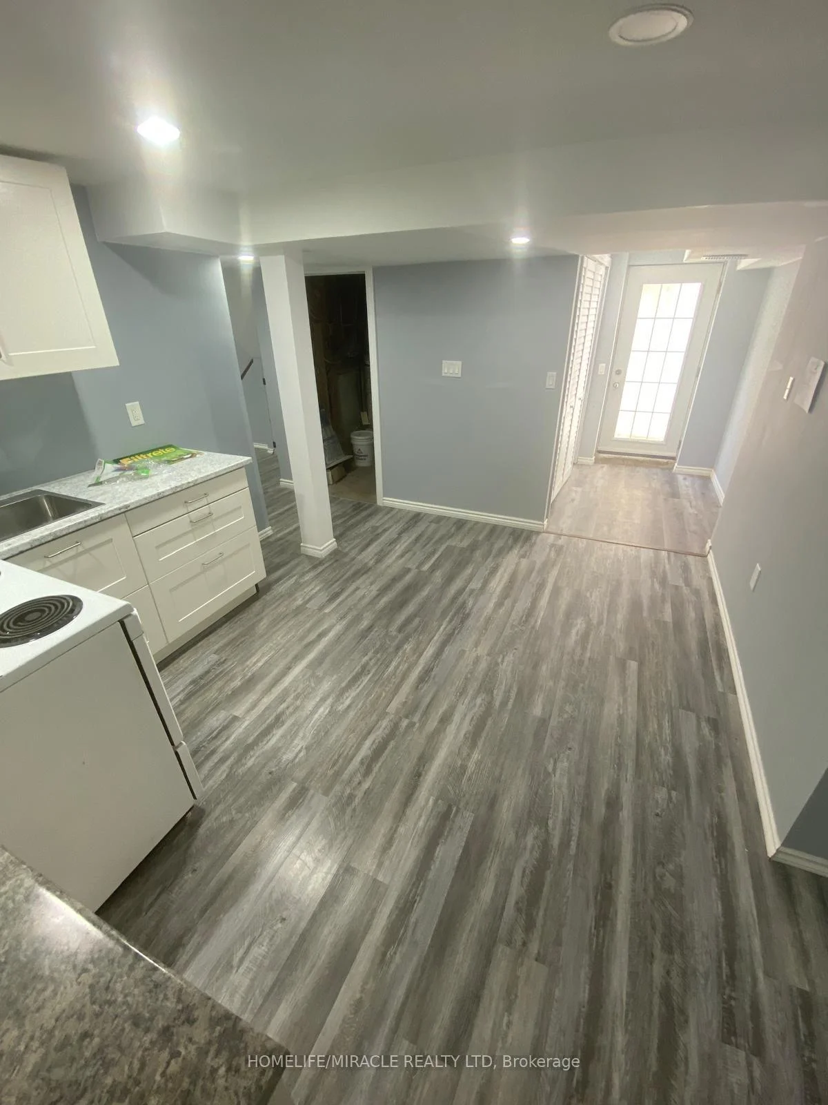 Photo 5 of Unit Basement, 18 Killarney Court, Brampton, Heart Lake East — HOMEH