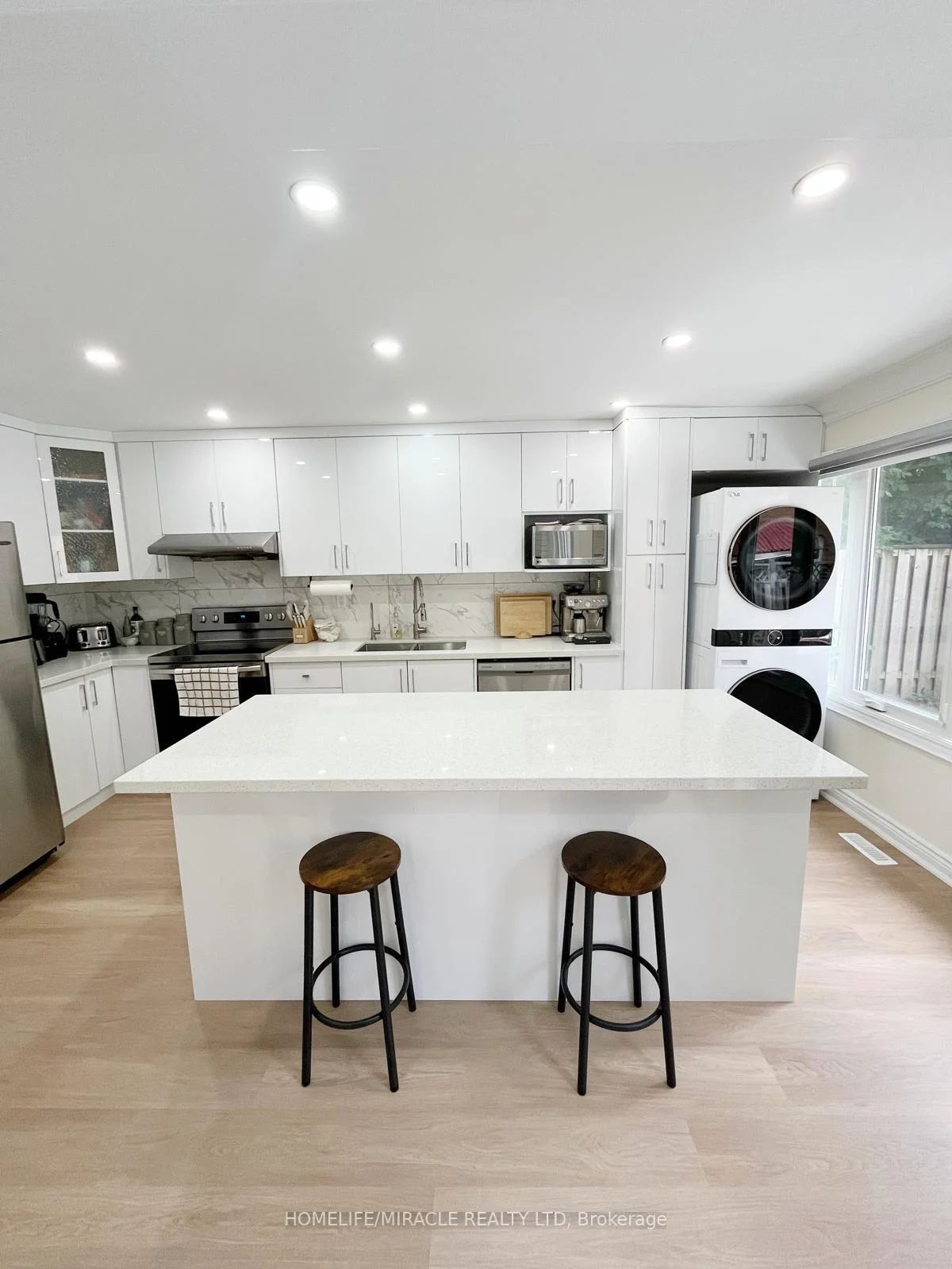 Photo 11 of Unit Basement, 18 Killarney Court, Brampton, Heart Lake East — HOMEH