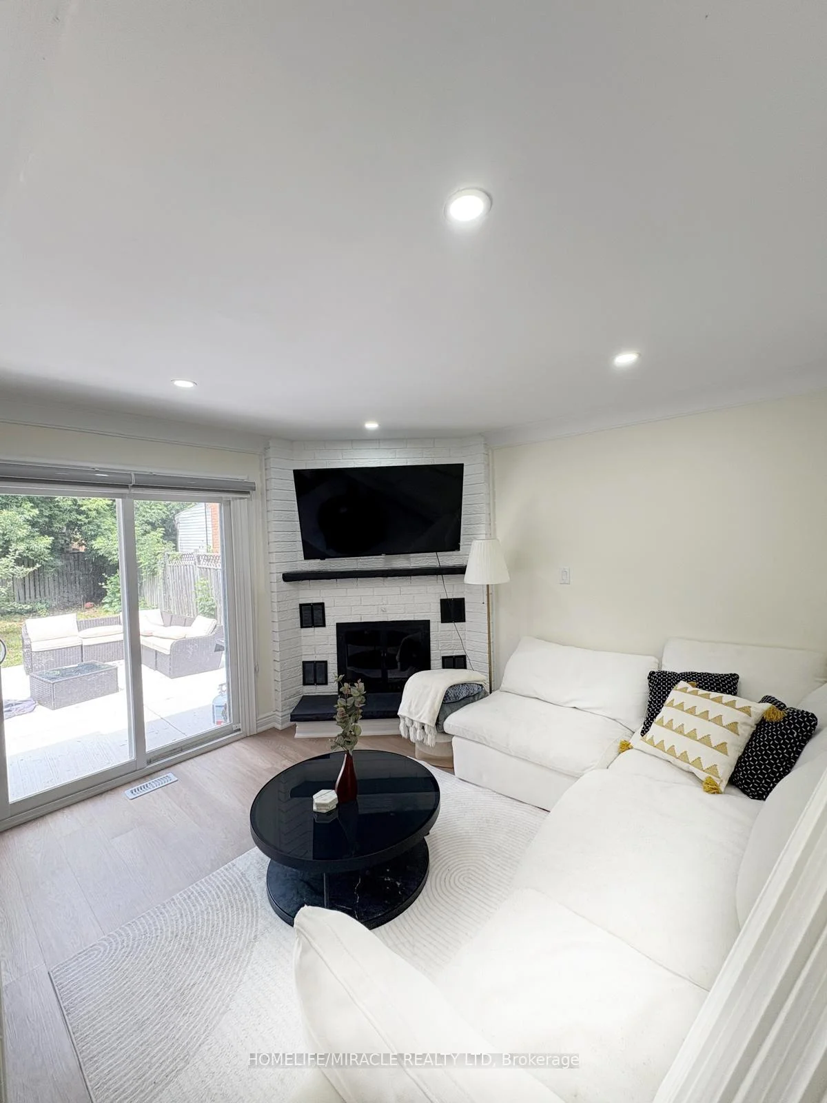 Photo 17 of Unit Basement, 18 Killarney Court, Brampton, Heart Lake East — HOMEH