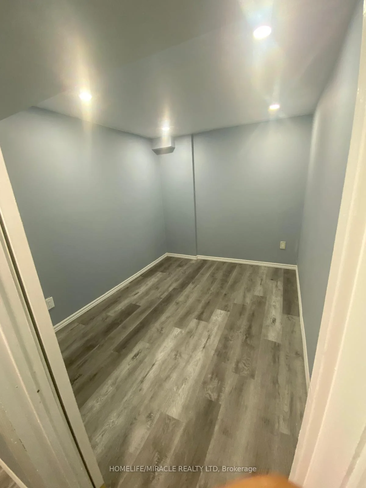Photo 21 of Unit Basement, 18 Killarney Court, Brampton, Heart Lake East — HOMEH