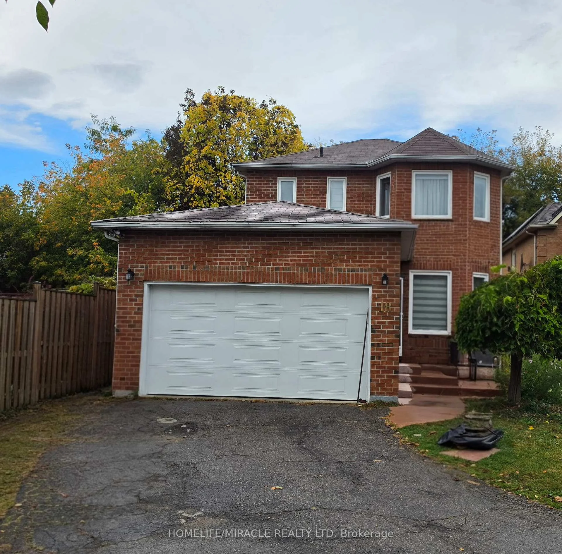 Photo 1 of Unit Basement, 18 Killarney Court, Brampton, Heart Lake East — HOMEH