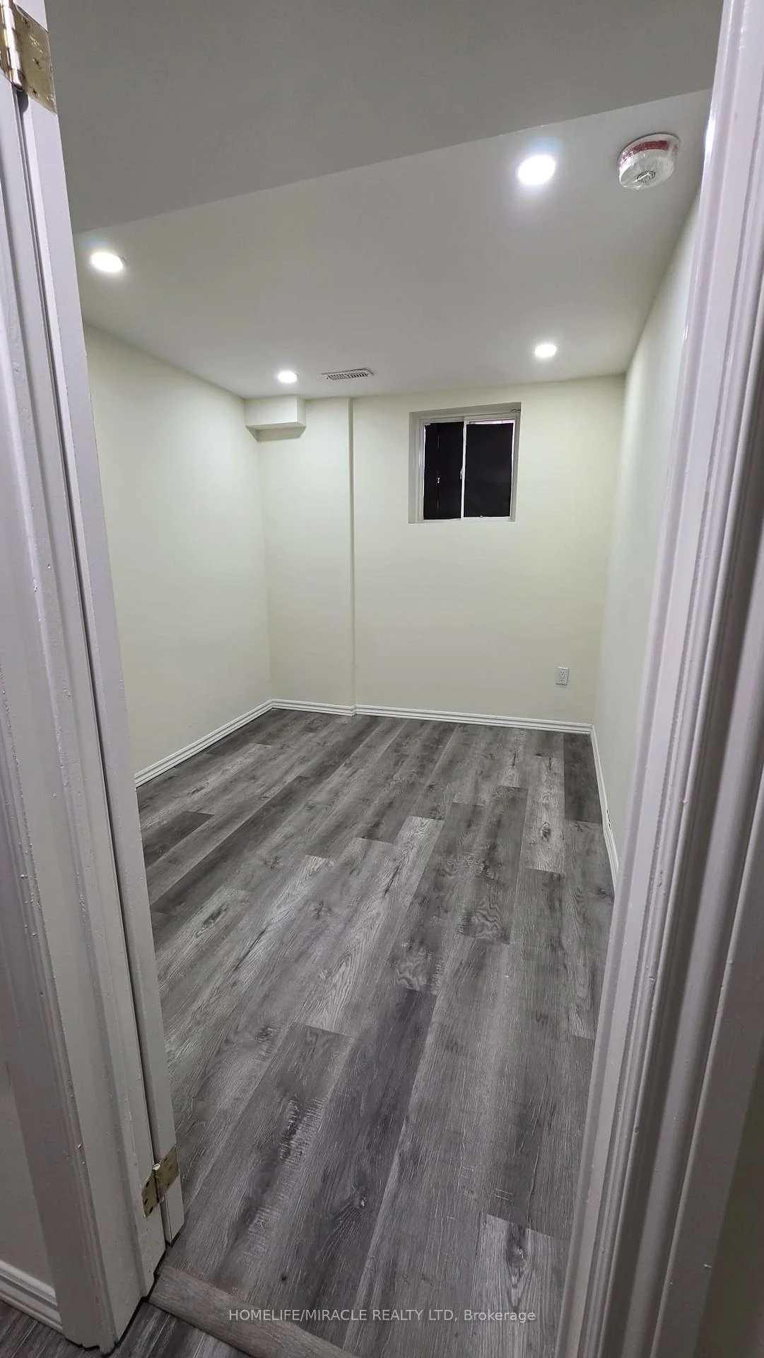Photo 35 of Unit Basement, 18 Killarney Court, Brampton, Heart Lake East — HOMEH