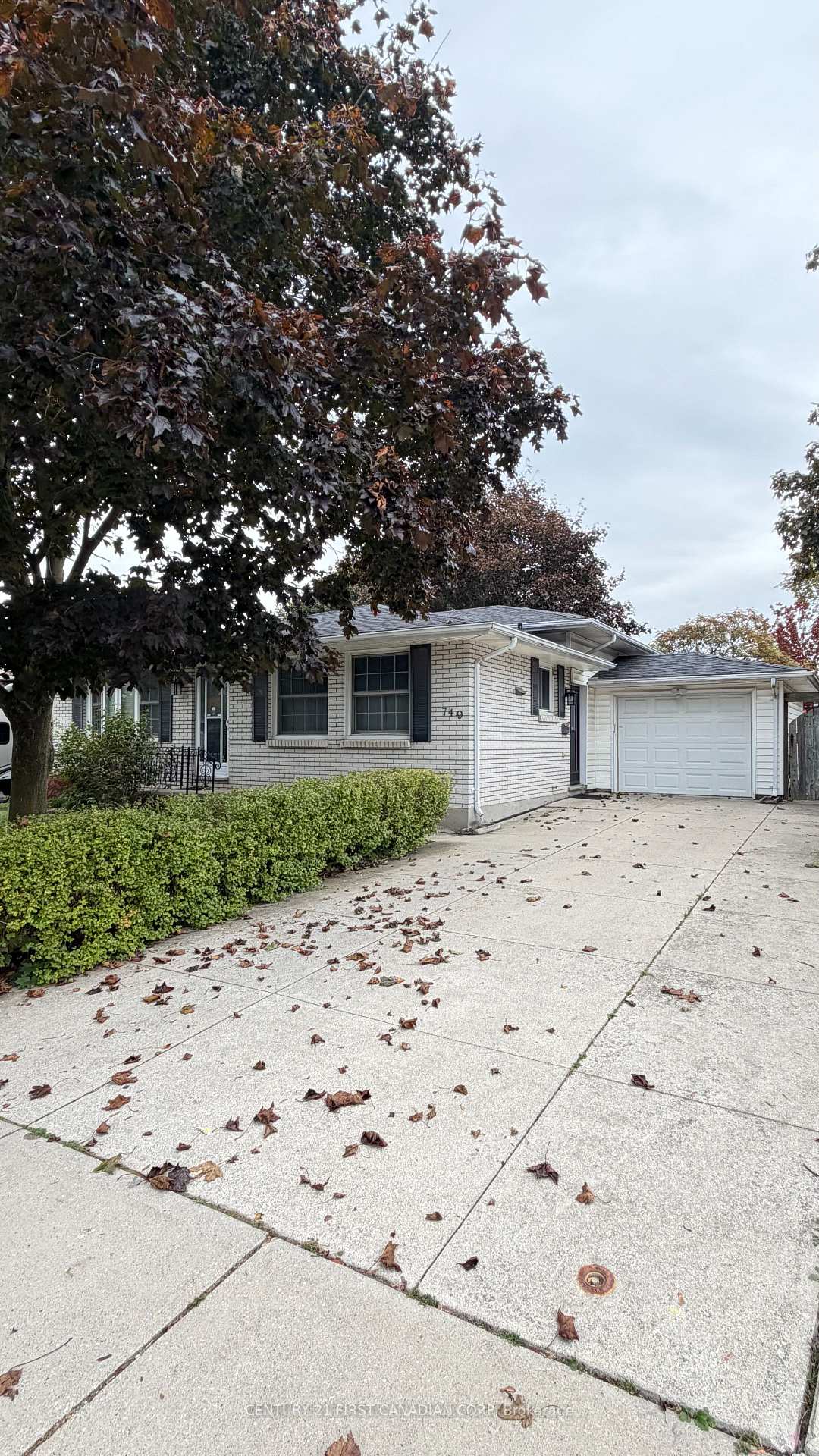Photo 1 of 749 Dundalk Drive, London, South Q — HOMEH