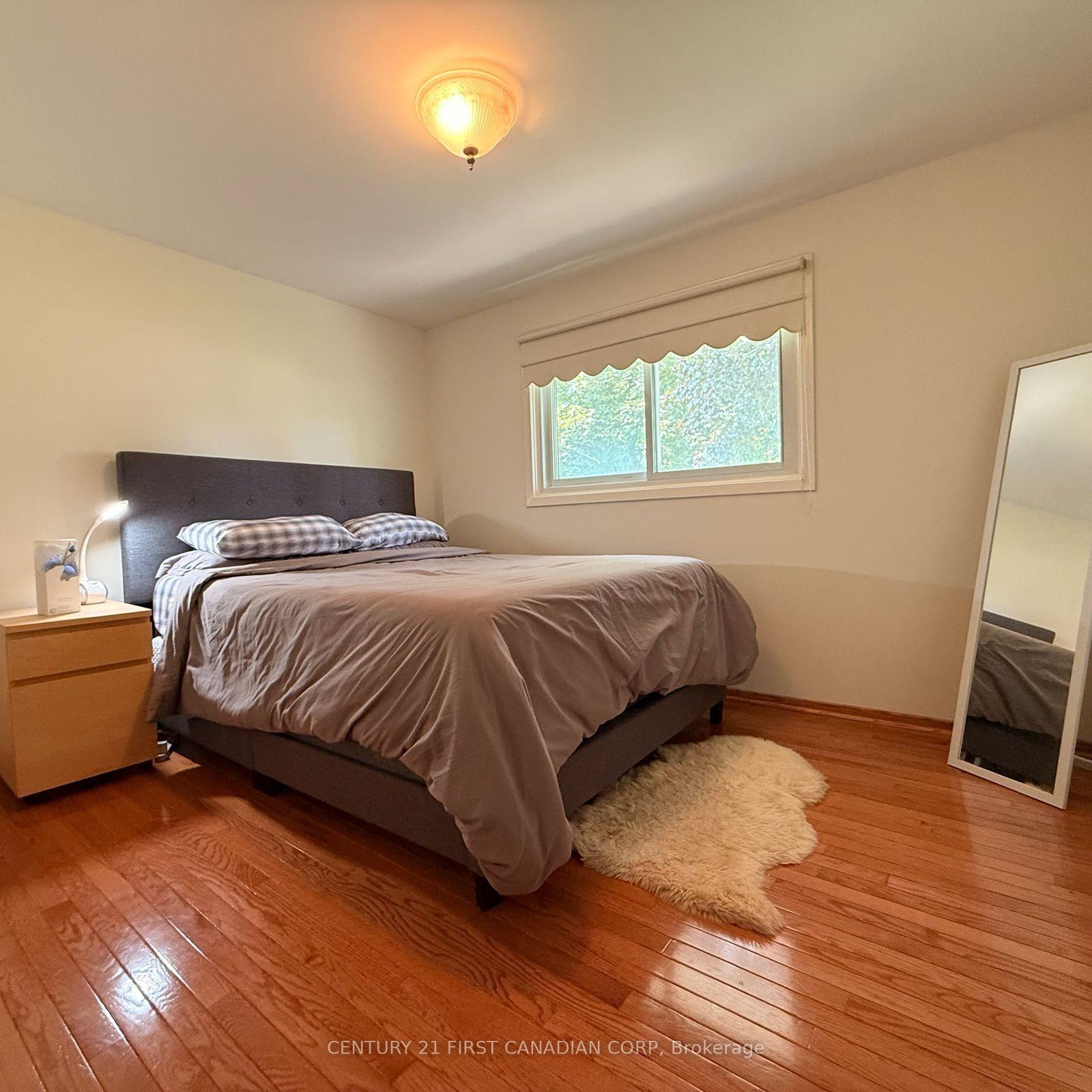 Photo 13 of 749 Dundalk Drive, London, South Q — HOMEH