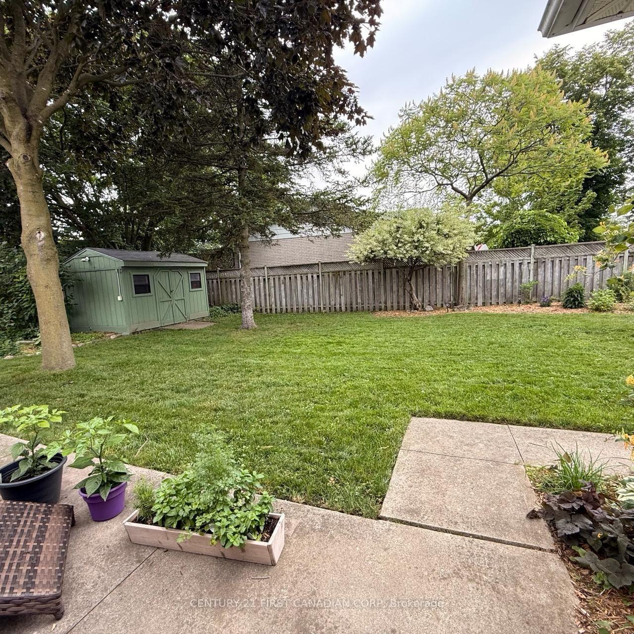 Photo 18 of 749 Dundalk Drive, London, South Q — HOMEH